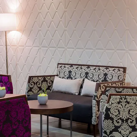 Le Rive Droite&spa 4* Lourdes