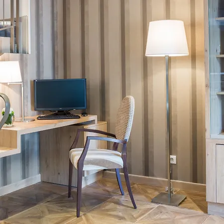 Best Western Plus Le Rive Droite & Spa Отель