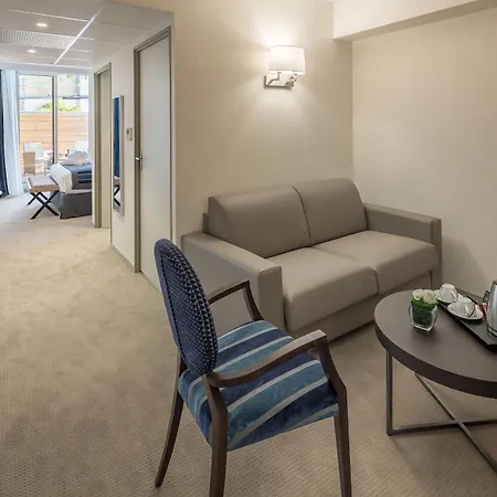 Le Rive Droite & Hotel 4*