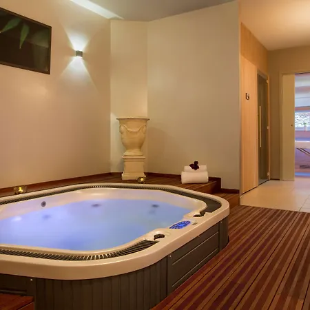 Le Rive Droite & Ξενοδοχείο 4*