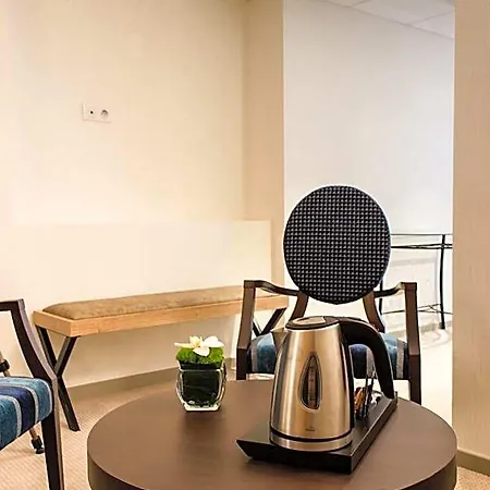 Best Western Plus Le Rive Droite & Spa Отель