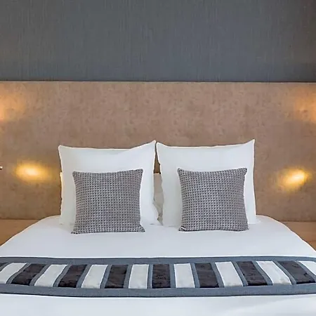 Hotel Le Rive Droite & Lurdy
