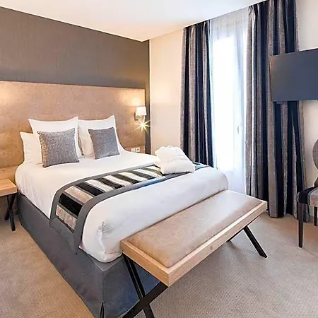 Le Rive Droite & 4*