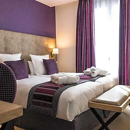 Le Rive Droite & 4*