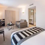 Le Rive Droite & מלון 4*