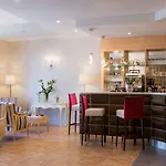 Le Rive Droite & מלון 4*